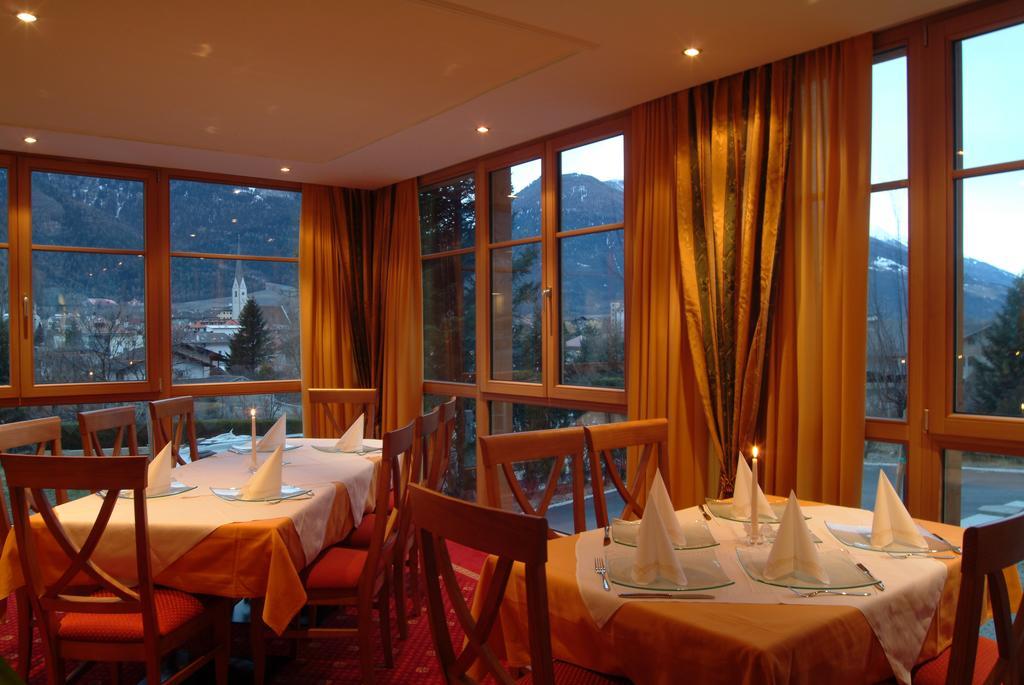 Hotel Vermoi Latsch Exteriör bild