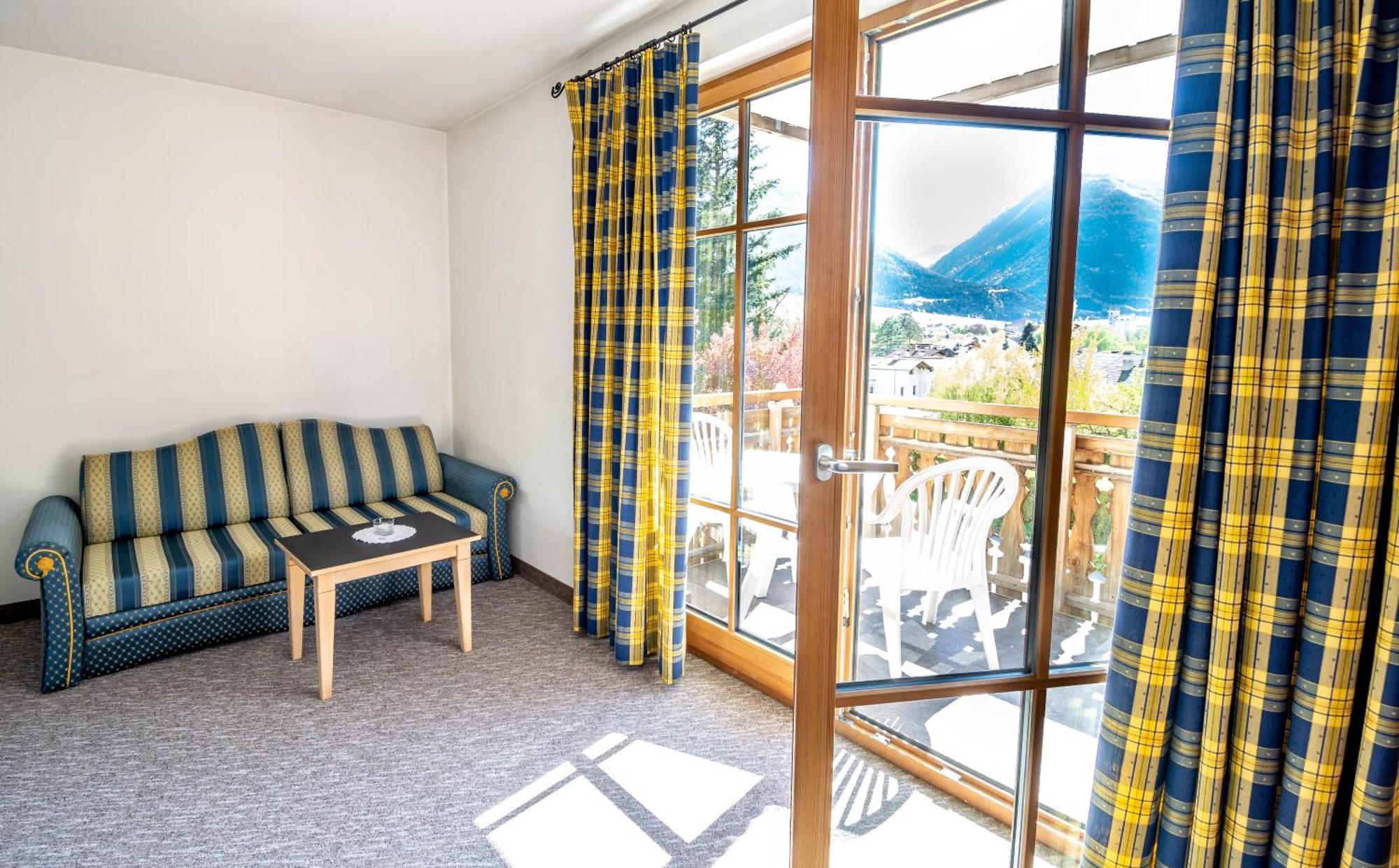 Hotel Vermoi Latsch Exteriör bild