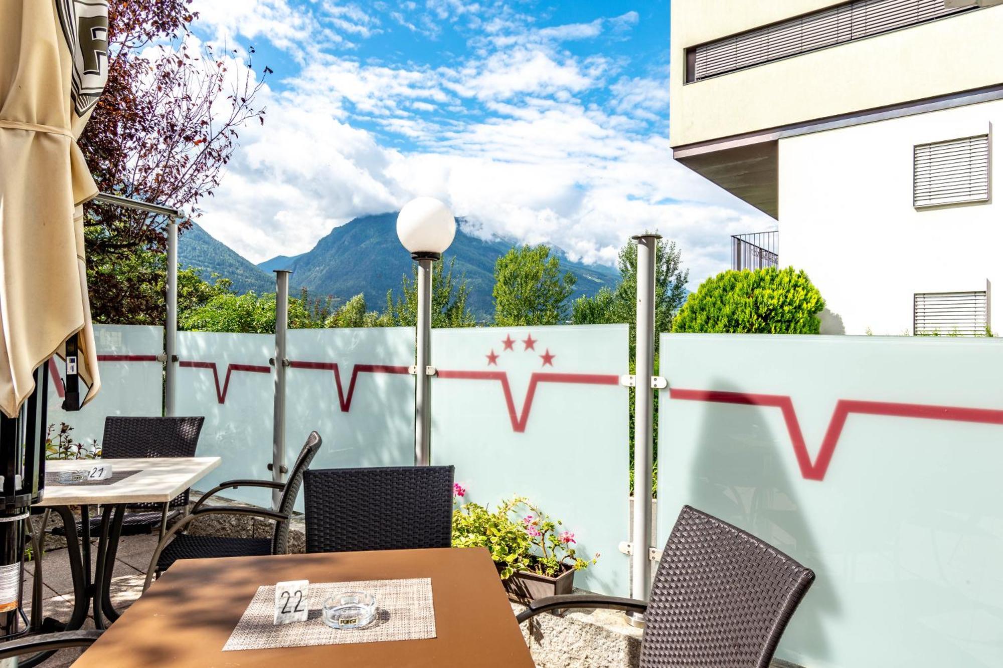 Hotel Vermoi Latsch Exteriör bild